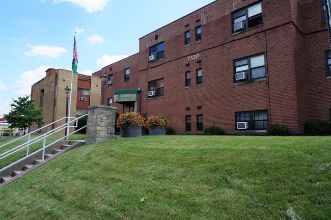 Ravenswood in Pittsburgh, PA - Foto de edificio - Building Photo