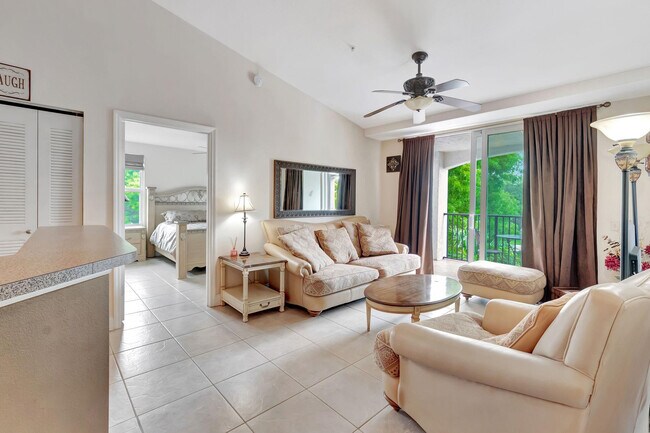 923 Villa Cir in Boynton Beach, FL - Building Photo - Building Photo