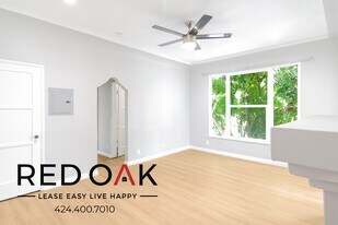 366 Hayworth Ave in Los Angeles, CA - Building Photo