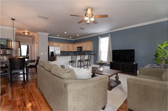 415 St Francis St, Unit 139 in Tallahassee, FL - Foto de edificio - Building Photo