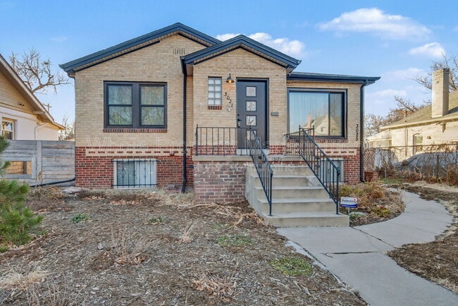 property at 3021 Columbine St