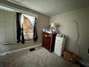 911 Perry Hwy, Unit 1st floor in Pittsburgh, PA - Building Photo - Building Photo