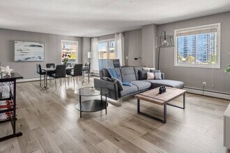 235-215 15 Ave SW in Calgary, AB - Building Photo - Building Photo