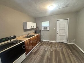 2016 Rawlings St in Chattanooga, TN - Building Photo - Building Photo
