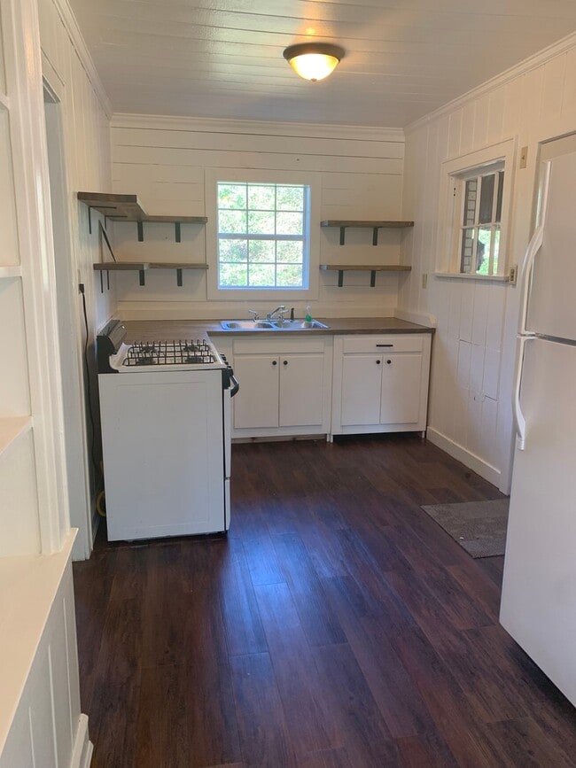 707 S Mobberly Ave in Longview, TX - Building Photo - Building Photo