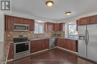 37 Banner Crescent in Ajax, ON - Building Photo - Building Photo