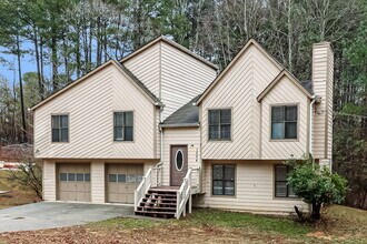 1204 Trout Dr in Woodstock, GA - Foto de edificio - Building Photo