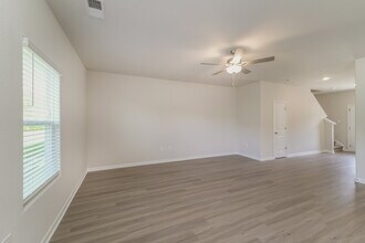 6405 Lowe Ln in Charlotte, NC - Building Photo - Building Photo