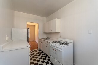 832 W Waveland Ave in Chicago, IL - Building Photo - Building Photo
