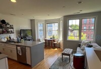 375 Dorchester St, Unit 3 in Boston, MA - Building Photo - Building Photo