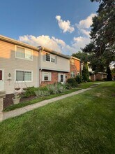 7525 Queen Ann Ct in West Chester Township, OH - Building Photo - Building Photo