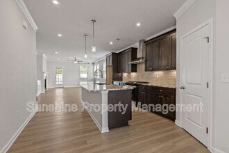 400 Rhema Rd in Chesapeake, VA - Building Photo - Building Photo