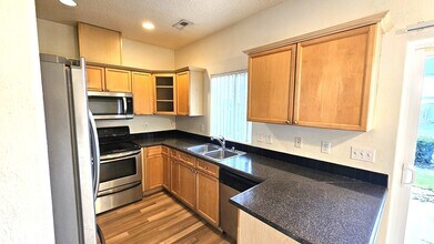 5264 NE 121st Ave in Vancouver, WA - Building Photo - Building Photo