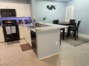9005 Colby Dr in Ft. Myers, FL - Building Photo - Building Photo