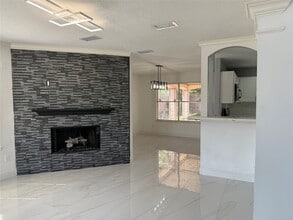 17526 Coventry Oaks Dr, Unit 1110 in Houston, TX - Building Photo - Building Photo