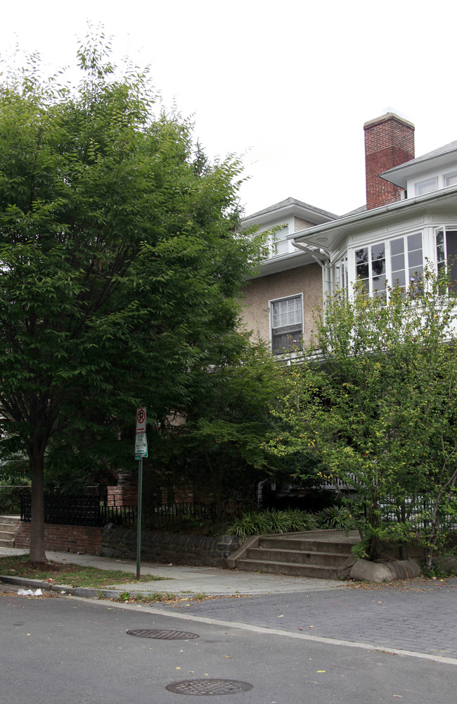 1713 Lamont St NW in Washington, DC - Building Photo - Building Photo