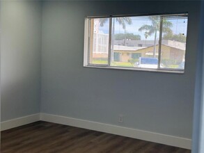 3525 Polk St, Unit 5 in Hollywood, FL - Building Photo - Building Photo