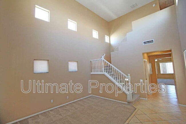 9234 W Milkweed Loop in Phoenix, AZ - Building Photo - Building Photo