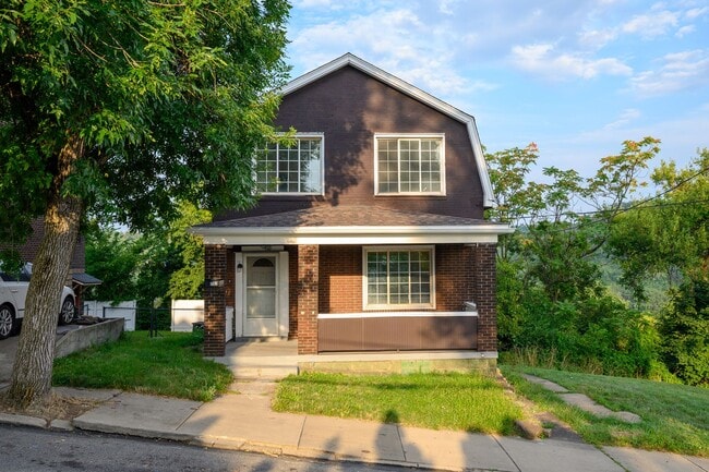 property at 732 Grandview Ave