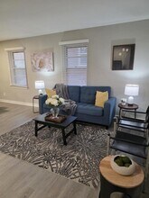 7831 Trenton Ave in University City, MO - Building Photo - Building Photo