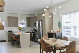 1889 W 54th St in Cleveland, OH - Building Photo - Building Photo