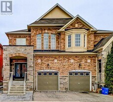 652 Lott Crescent in Milton, ON - Building Photo