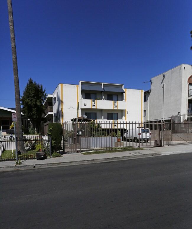 321 S Harvard Blvd in Los Angeles, CA - Foto de edificio - Building Photo