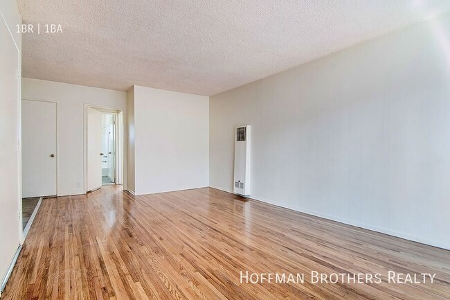 212 Normandie Ave in Los Angeles, CA - Building Photo - Building Photo