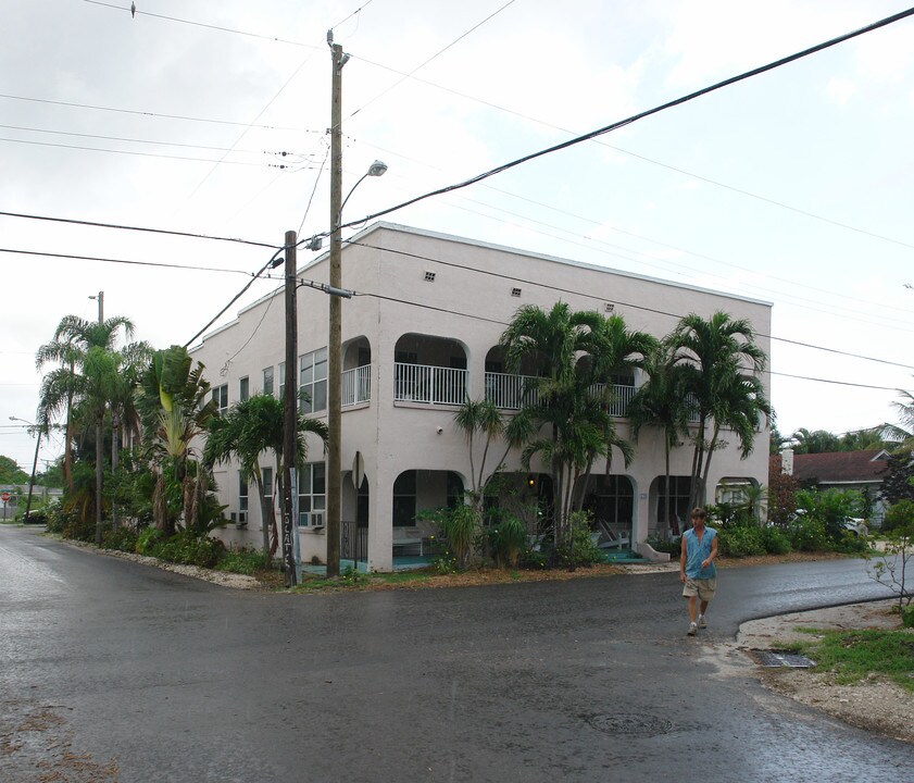 729 Middle St in Fort Lauderdale, FL - Building Photo