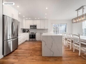 82 Sea Farm Ln in Bridgehampton, NY - Building Photo - Building Photo