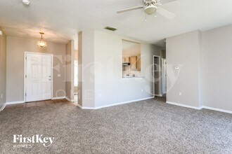 702 Cotulla Dr in Kissimmee, FL - Building Photo - Building Photo