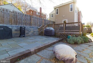 3723 S Four Mile Run Dr in Arlington, VA - Building Photo - Building Photo