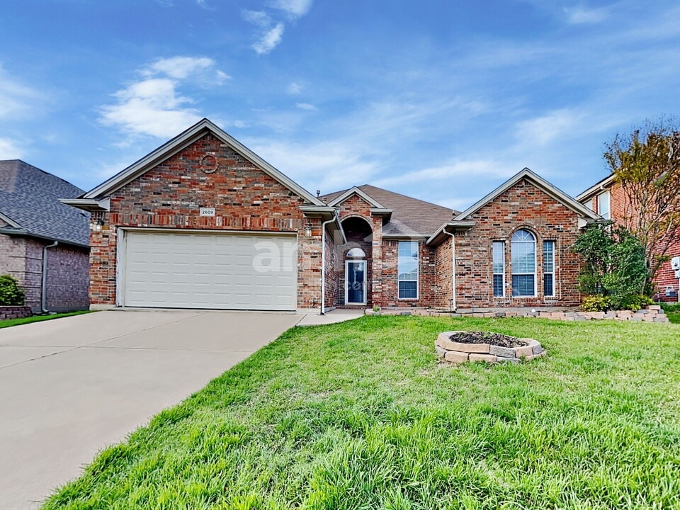2609 Alpena Dr in Fort Worth, TX - Building Photo