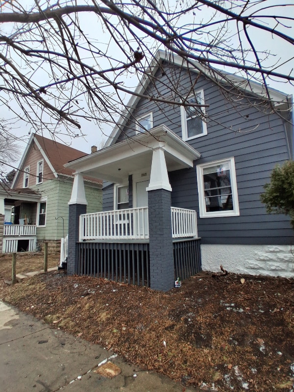 property at 2875 W Grant St