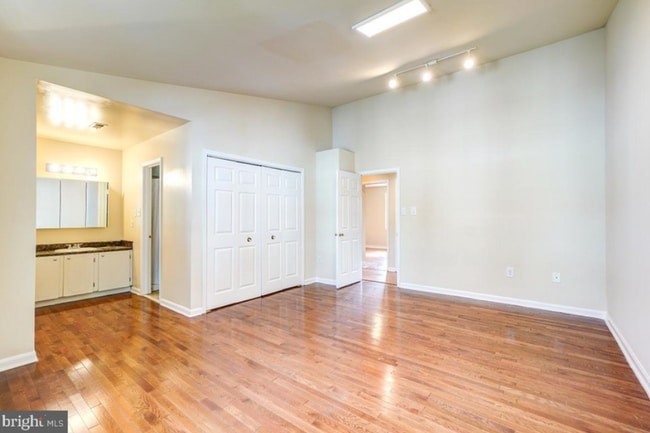 2007 Featherwood St in Silver Spring, MD - Building Photo - Building Photo