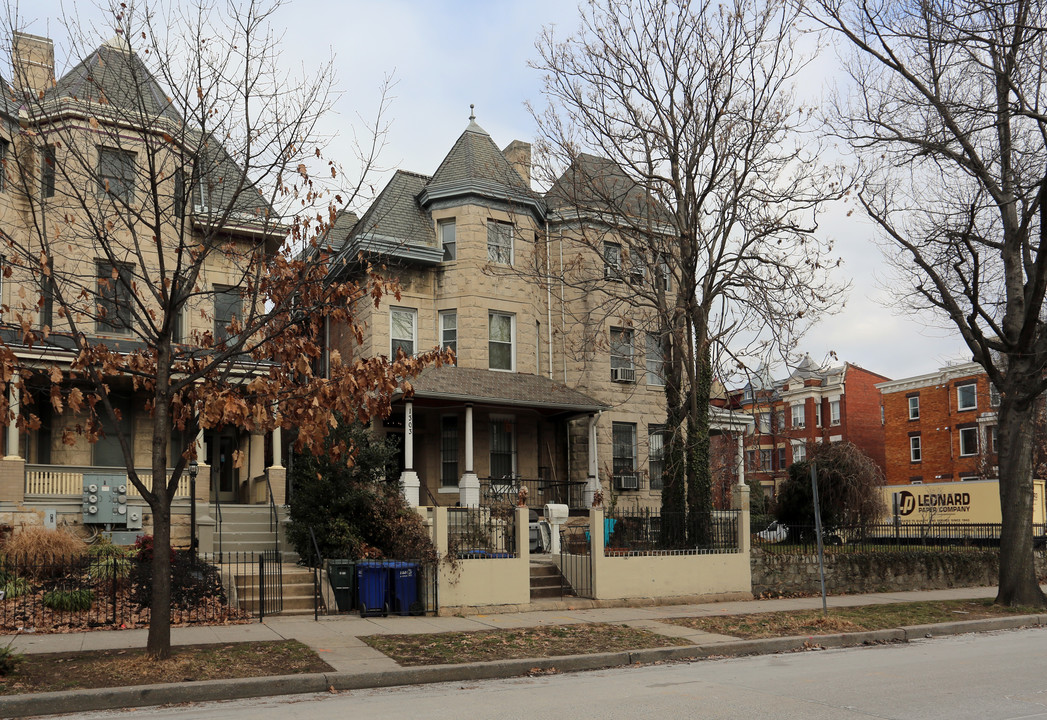 3200 13th St NW in Washington, DC - Building Photo