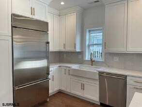 103 N Monroe Ave in Margate City, NJ - Building Photo - Building Photo