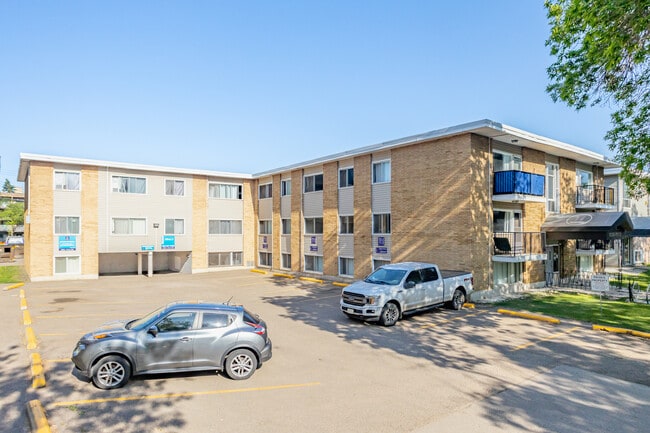 Oliver 3 Apartments
