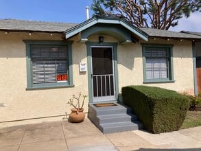 129 S Broadway, Unit 129B in Redondo Beach, CA - Building Photo - Building Photo