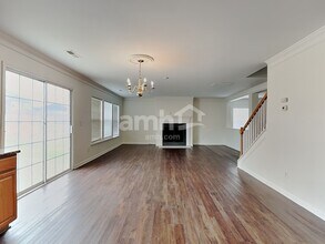 6157 Paducah Dr, Unit 7RN in Raleigh, NC - Foto de edificio - Building Photo