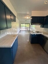 17050 SE Gurnee Ave in Gladstone, OR - Building Photo - Building Photo