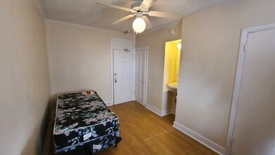 1600 W Jonquil Ter in Chicago, IL - Building Photo - Building Photo