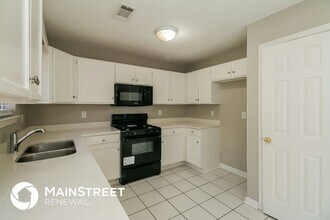 703 Stonebridge Terrace in Lithonia, GA - Building Photo - Building Photo