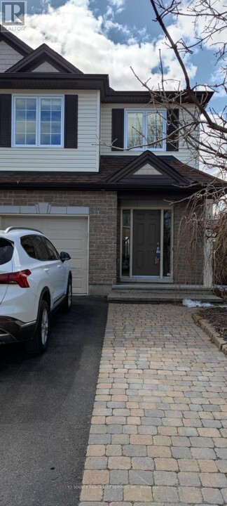 192 Mojave Crescent in Ottawa, ON - Building Photo