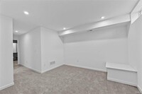 300 Newbridge Wy photo'