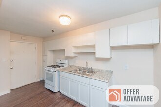 18725 Neff Rd in Cleveland, OH - Building Photo - Building Photo