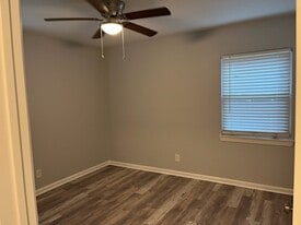 11612 Rupley Ln in Dallas, TX - Building Photo