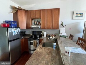 1712 W Girard Ave in Philadelphia, PA - Building Photo - Building Photo