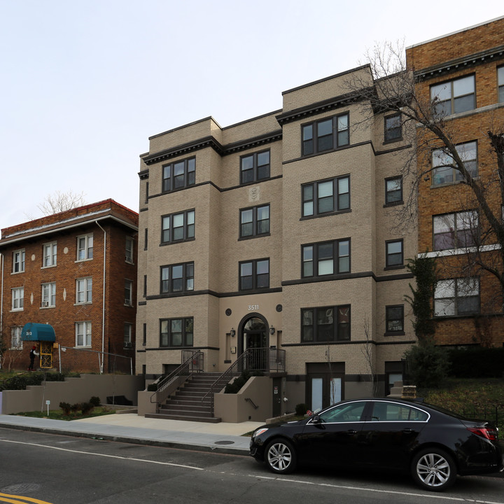 Hailey House in Washington, DC - Building Photo