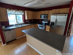 92-1060-1060 Luawainui St in Kapolei, HI - Building Photo - Building Photo